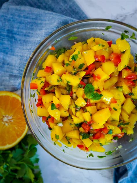 How many sugar are in jalapeno-mango salsa - calories, carbs, nutrition