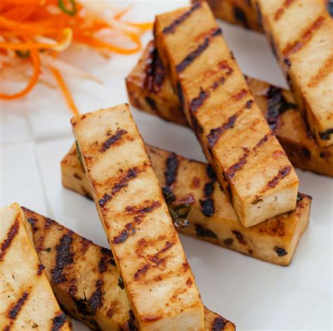 How many sugar are in jamaican jerk tofu - calories, carbs, nutrition