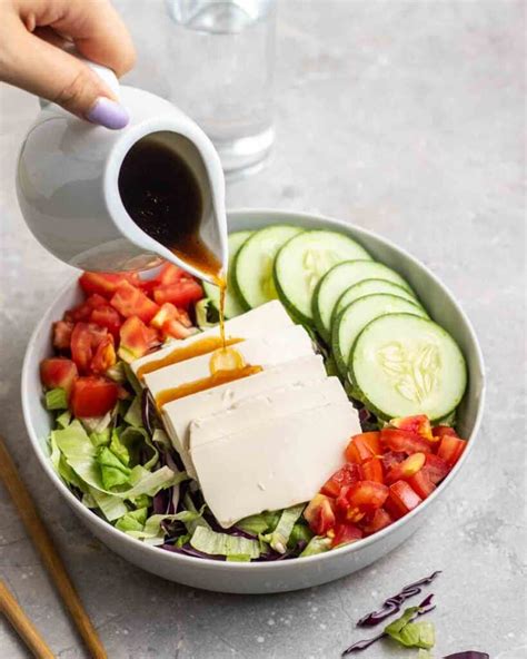 How many sugar are in japanese tofu salad - calories, carbs, nutrition