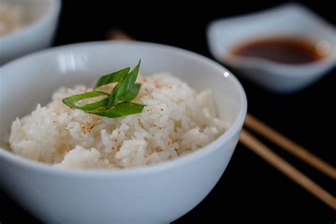 How many sugar are in jasmine steamed rice - calories, carbs, nutrition