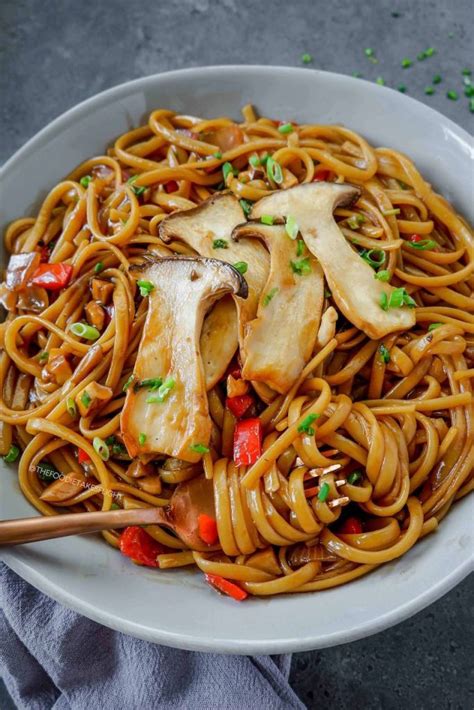 How many sugar are in kung pao linguine with almonds (21817.0) - calories, carbs, nutrition