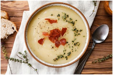 How many sugar are in leek soup - calories, carbs, nutrition