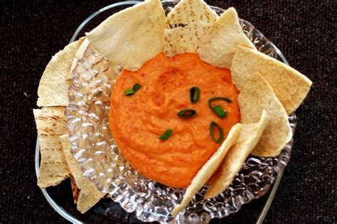 How many sugar are in light and creamy white bean roasted red pepper dip - calories, carbs, nutrition