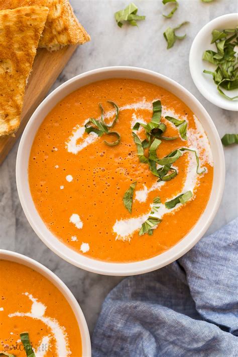 How many sugar are in light summer tomato soup with fresh herbs - calories, carbs, nutrition