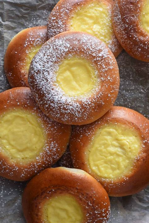 How many sugar are in little buns (custard) - calories, carbs, nutrition