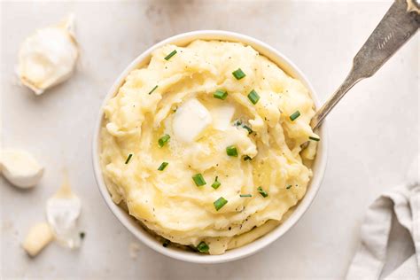 How many sugar are in low fat garlic mashed potatoes - calories, carbs, nutrition