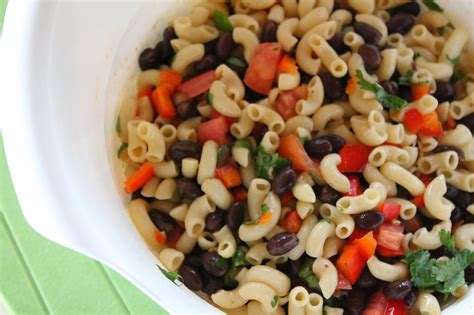 How many sugar are in macaroni and bean - calories, carbs, nutrition