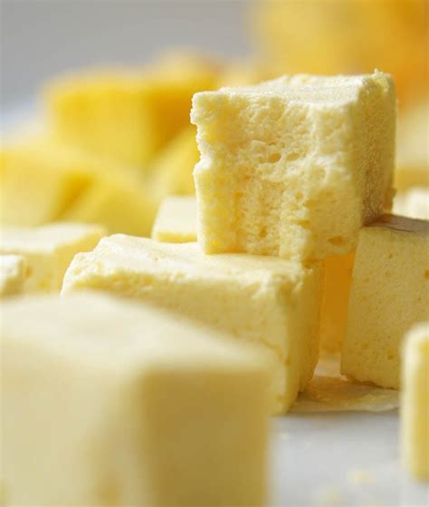 How many sugar are in mango marshmallow - calories, carbs, nutrition