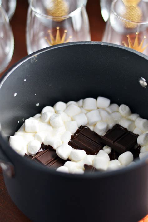 How many sugar are in marshmallows in chocolate mousse - calories, carbs, nutrition