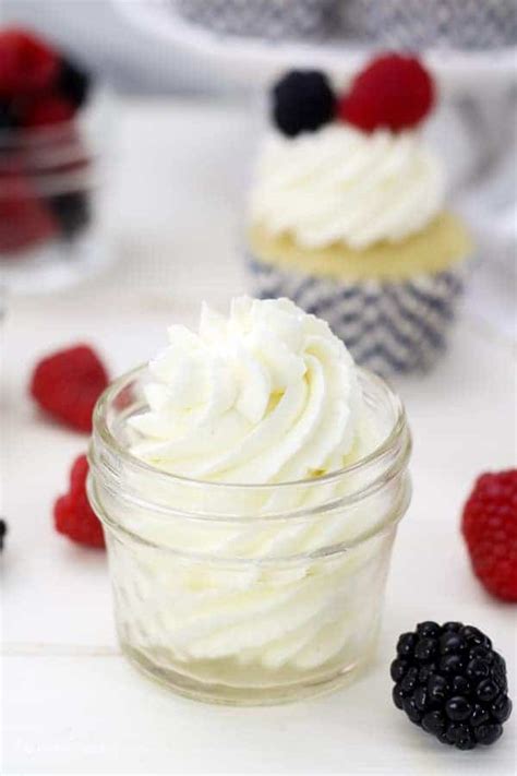 How many sugar are in mascarpone cream - calories, carbs, nutrition