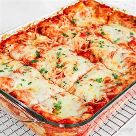 How many sugar are in meat lasagna - cut 3x3 - calories, carbs, nutrition