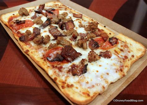 How many sugar are in meat lover's flatbread - calories, carbs, nutrition