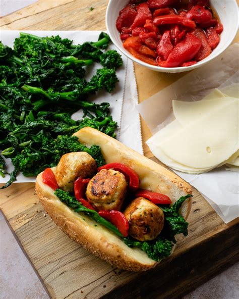 How many sugar are in meatball grinder - calories, carbs, nutrition