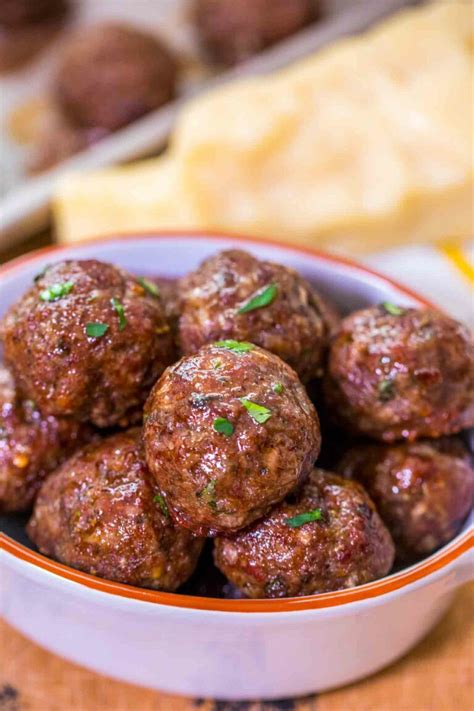 How many sugar are in meatballs beef & pork 80/20 3 ea - calories, carbs, nutrition