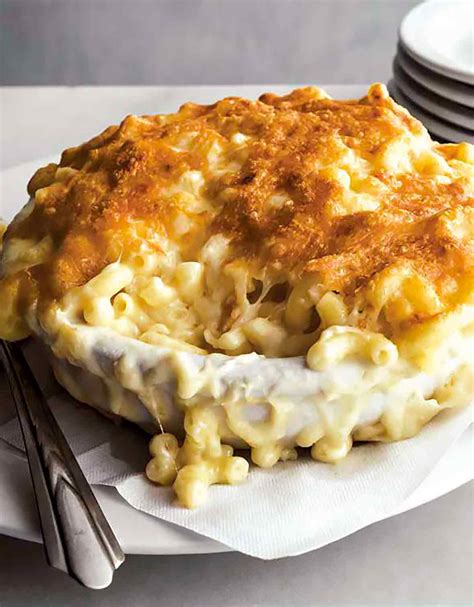 How many sugar are in mediterranean chicken mac n cheese gratin - calories, carbs, nutrition