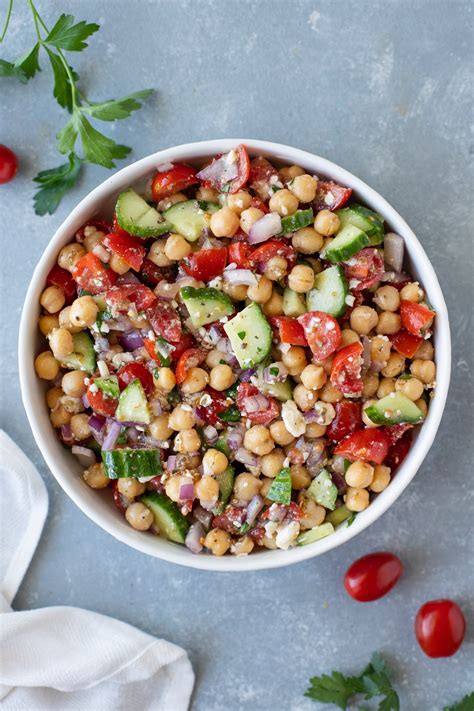 How many sugar are in mediterranean deli chickpea salad - calories, carbs, nutrition