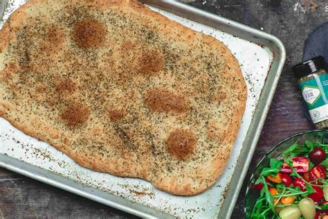 How many sugar are in mediterranean flatbread crusted salmon - calories, carbs, nutrition