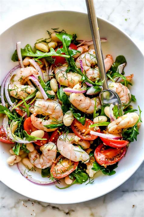 How many sugar are in mediterranean shrimp salad with pita - calories, carbs, nutrition