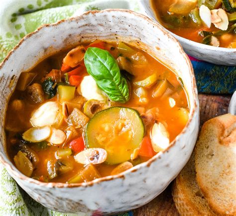 How many sugar are in mediterranean vegetable soup (12 oz) - calories, carbs, nutrition