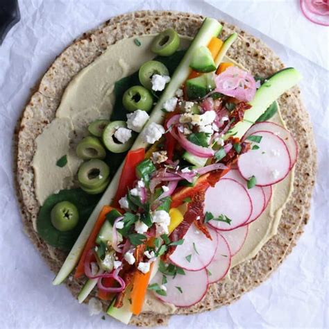 How many sugar are in mediterranean veggie wrap - calories, carbs, nutrition