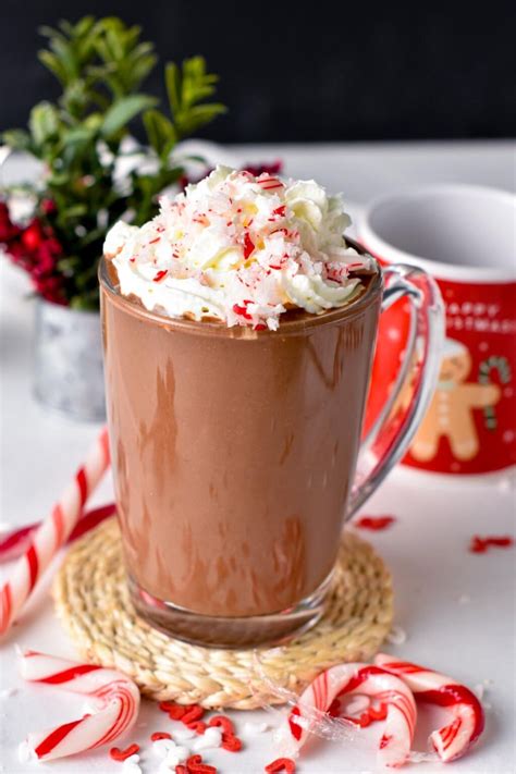 How many sugar are in medium mint hot chocolate - calories, carbs, nutrition