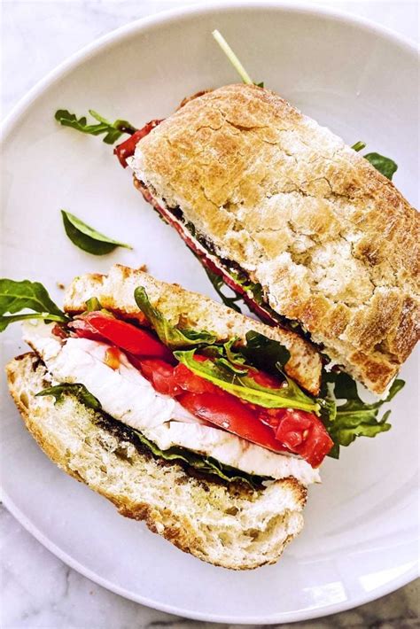 How many sugar are in melanzana caprese sandwich - calories, carbs, nutrition