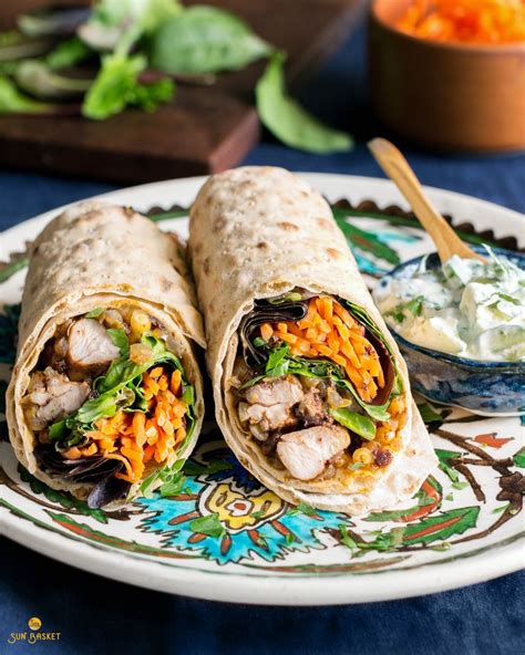 How many sugar are in middle eastern chicken wrap - calories, carbs, nutrition