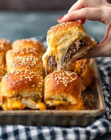 How many sugar are in mini cheeseburger sliders - calories, carbs, nutrition