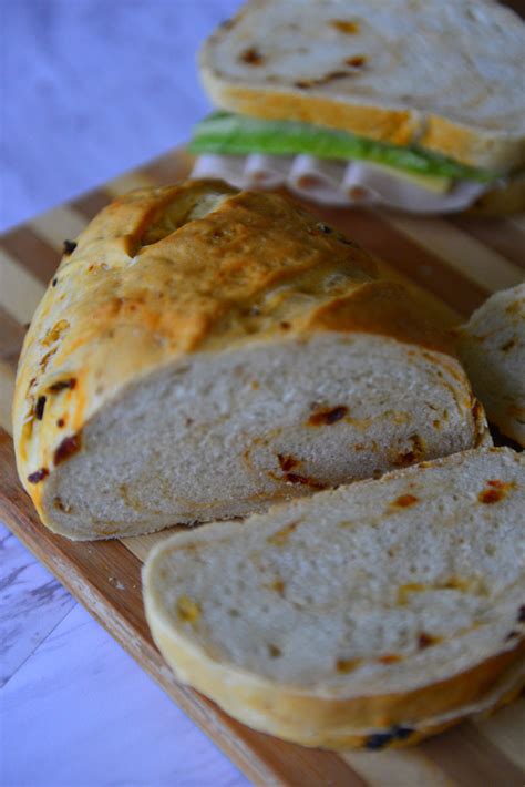 How many sugar are in mini sun dried tomato loaf - calories, carbs, nutrition