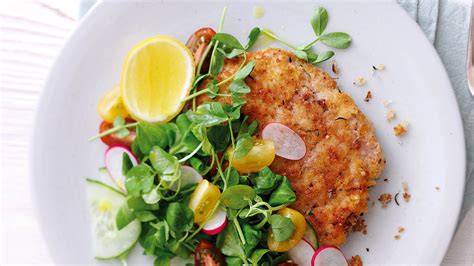 How many sugar are in mint and lemon pork escalope, green beans and potato salad - calories, carbs, nutrition