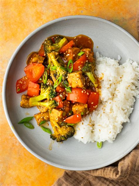 How many sugar are in mongolian tempeh stir-fry with rice - calories, carbs, nutrition