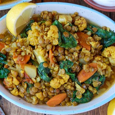 How many sugar are in moroccan cauliflower, spinach and borlotti stew - calories, carbs, nutrition