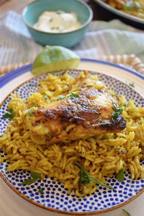 How many sugar are in moroccan chicken with basmati rice small - calories, carbs, nutrition