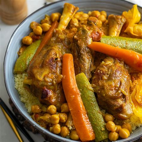 How many sugar are in moroccan couscous with almonds (10655.0) - calories, carbs, nutrition