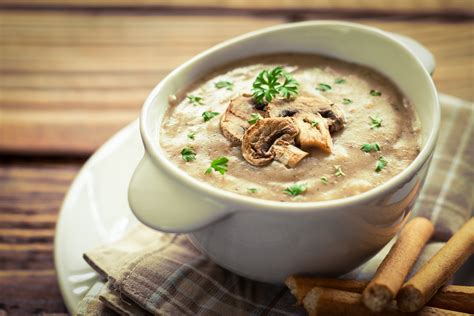How many sugar are in mushroom bisque - calories, carbs, nutrition