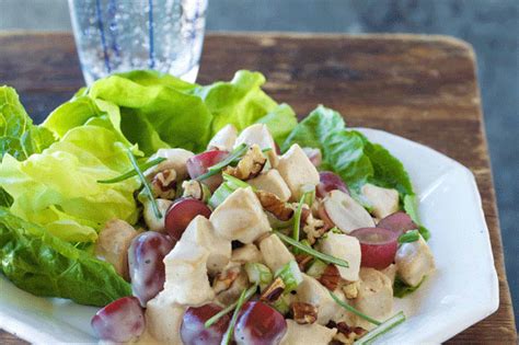 How many sugar are in napa valley chicken salad - calories, carbs, nutrition