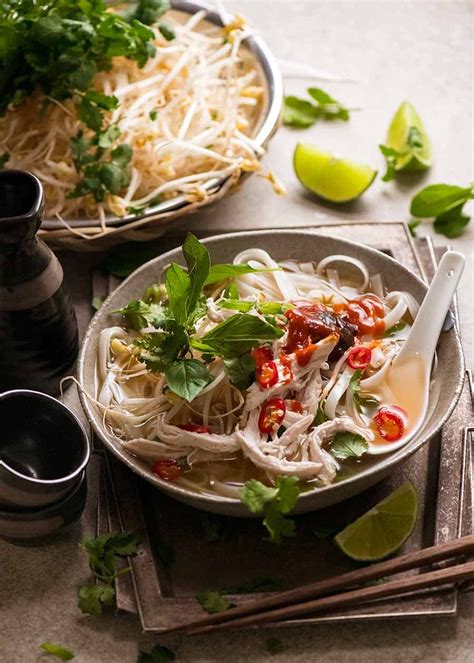 How many sugar are in noodle bowl chicken pho - calories, carbs, nutrition