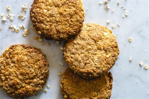 How many sugar are in oat biscuits - calories, carbs, nutrition