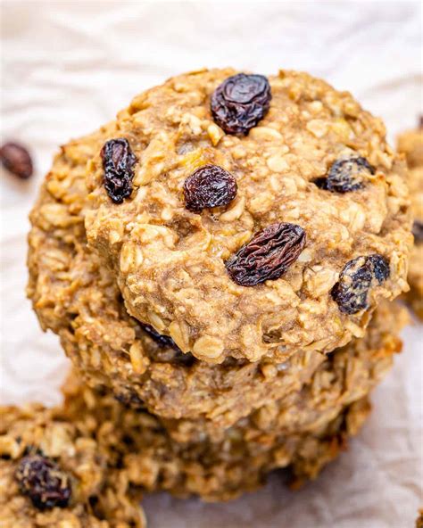 How many sugar are in oatmeal raisin cookie - calories, carbs, nutrition