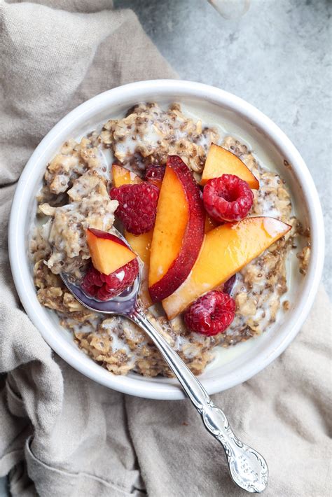 How many sugar are in oatmeal with fruit - calories, carbs, nutrition