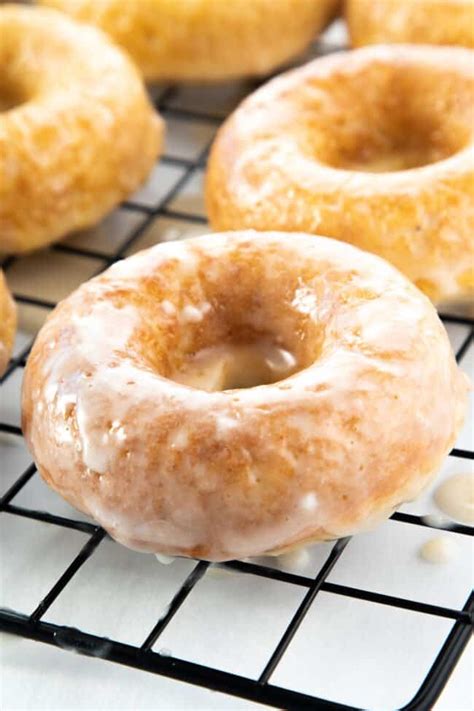 How many sugar are in old fashion glazed donut - calories, carbs, nutrition