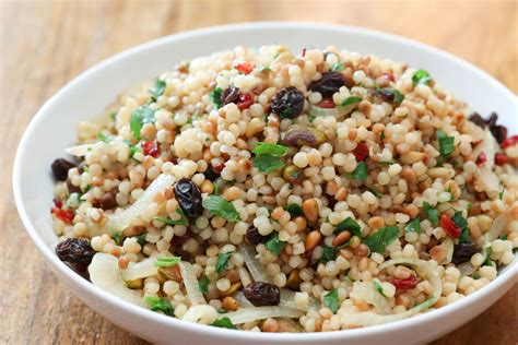 How many sugar are in omar's israeli couscous - calories, carbs, nutrition