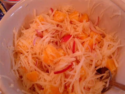 How many sugar are in orange jicama salad - calories, carbs, nutrition