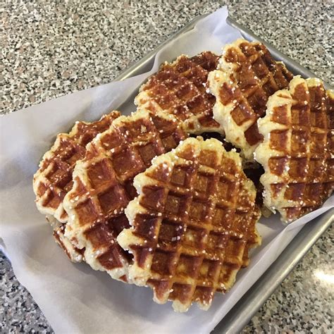 How many sugar are in oreo and roasted poblano belgian lia?ge waffle - calories, carbs, nutrition