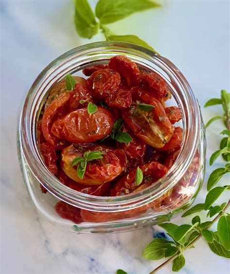 How many sugar are in oven dried tomatoes - calories, carbs, nutrition