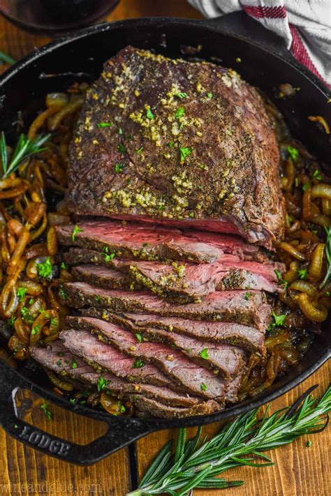 How many sugar are in oven roasted top round beef - calories, carbs, nutrition