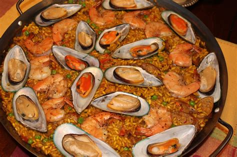 How many sugar are in paella valenciana - calories, carbs, nutrition