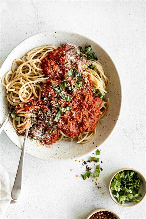 How many sugar are in paleo chicken bolognese- pro - calories, carbs, nutrition