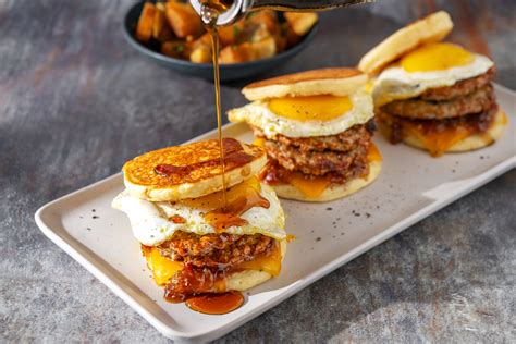 How many sugar are in pancakes and turkey sausage - calories, carbs, nutrition