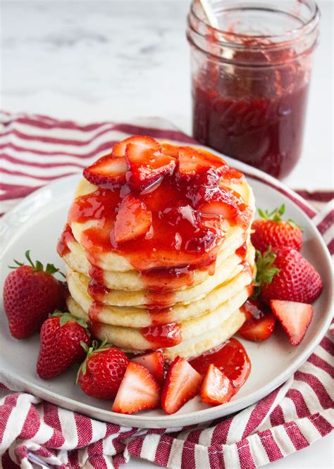 How many sugar are in pancakes red quinoa syrup strawberries 2 ea - calories, carbs, nutrition